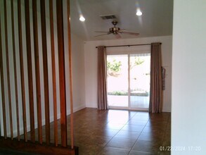 10716 Falling Springs Ave in Bakersfield, CA - Building Photo - Building Photo