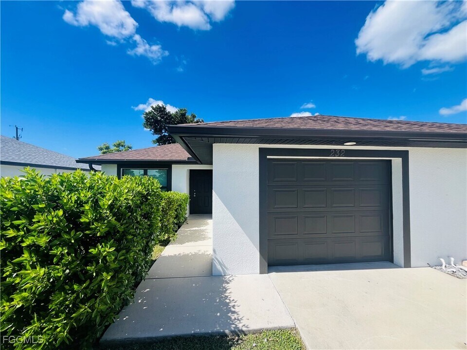 232 Cultural Park Blvd in Cape Coral, FL - Building Photo