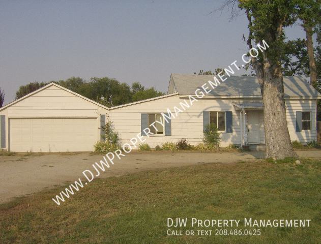 2233 S Leadville Ave in Boise, ID - Building Photo