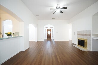 8506 Willancy Ln in Houston, TX - Building Photo - Building Photo