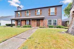 1105 Melissa Ln in Garland, TX - Building Photo