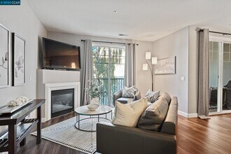 4323 Clarinbridge Cir in Dublin, CA - Building Photo - Building Photo