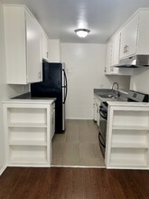 1538 N Detroit St-Unit -3 in Los Angeles, CA - Building Photo - Building Photo