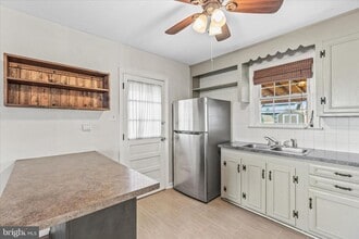 317 Greystone Rd in East York, PA - Building Photo - Building Photo