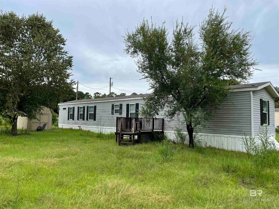 10715 Co Rd 24 in Fairhope, AL - Building Photo