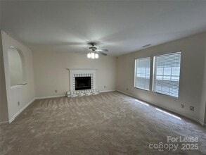 4718 Reinbeck Dr in Charlotte, NC - Building Photo - Building Photo