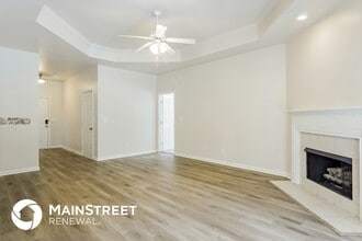 561 Summit Cir in Fultondale, AL - Foto de edificio - Building Photo