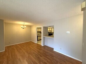 1001 Churchill Downs Ct in Charlotte, NC - Building Photo - Building Photo