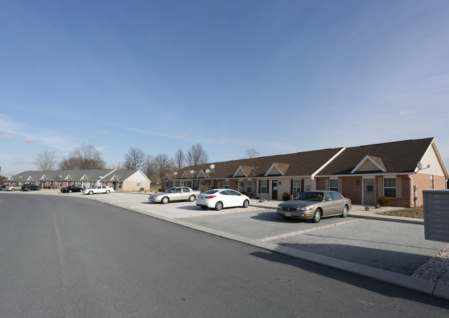 Salem Road Village in Chambersburg, PA - Foto de edificio - Building Photo