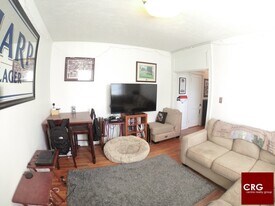 1450 Commonwealth Ave in Boston, MA - Building Photo