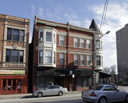 3301 N Clark St in Chicago, IL - Foto de edificio - Building Photo