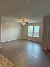 164 Trinity St in Grandview, TX - Building Photo - Building Photo