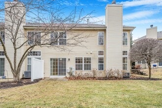 2760 Packford Ln in Aurora, IL - Building Photo - Building Photo