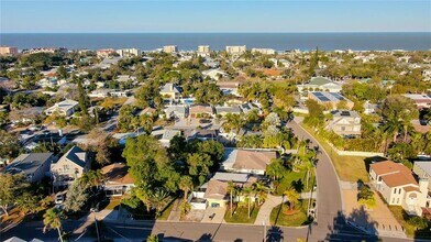 407 15th Ave in Indian Rocks Beach, FL - Building Photo - Building Photo