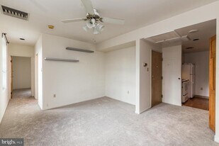 1601 Spring Garden St in Philadelphia, PA - Building Photo