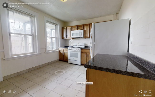 8 Barrows St, Unit #1