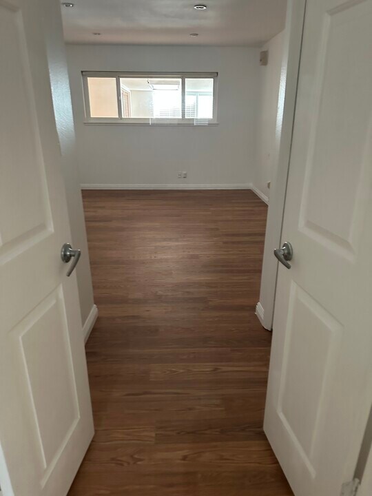 503 S Vicki Ln in Anaheim, CA - Building Photo