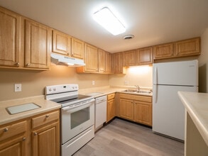 Ridgeview Apartments in Coraopolis, PA - Foto de edificio - Building Photo