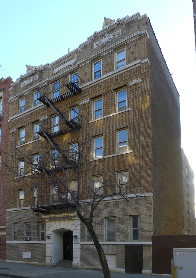 3038 Hull Ave in Bronx, NY - Foto de edificio - Building Photo