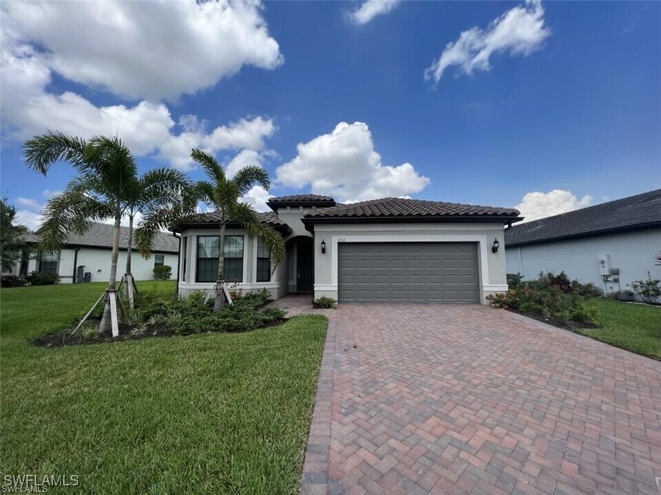5931 Prosperity Ln in Ave Maria, FL - Building Photo