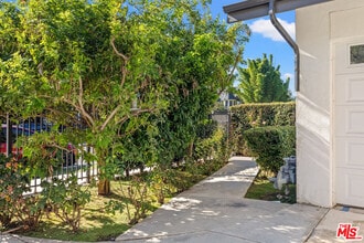 1147 W 37th St in Los Angeles, CA - Building Photo - Building Photo