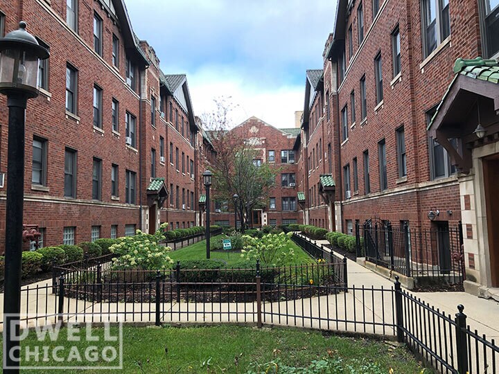 2648 N Spaulding Ave in Chicago, IL - Foto de edificio