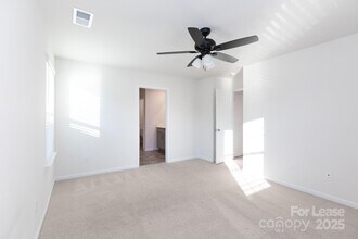 2125 Allium Dr in Charlotte, NC - Building Photo - Building Photo