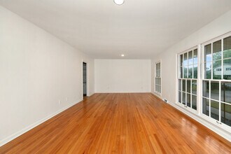 2105 Shannonhouse Rd SW in Huntsville, AL - Building Photo - Building Photo