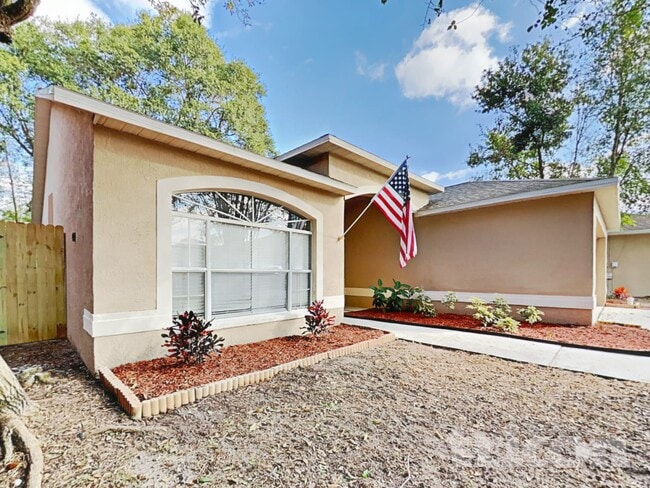 4716 Hunts Ct in Plant City, FL - Foto de edificio - Building Photo