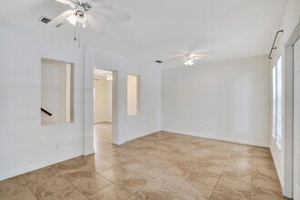 8308 NW 9th Ave in Boca Raton, FL - Building Photo - Building Photo