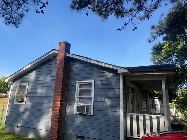 603 Owen Dr in Anderson, SC - Building Photo - Building Photo