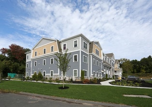 Ojakian Commons in Simsbury, CT - Building Photo - Building Photo