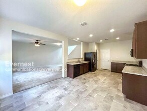 11951 Sitio Plains in San Antonio, TX - Building Photo - Building Photo