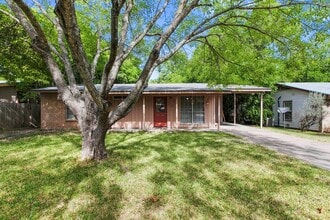 5800 Glenhollow Path in Austin, TX - Building Photo - Building Photo