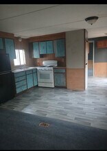 704 N Linn St in Frontenac, KS - Building Photo - Building Photo