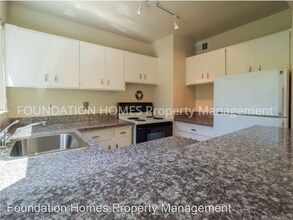 1115 Sir Francis Drake Blvd-Unit -Apt. 14 in Kentfield, CA - Building Photo - Building Photo