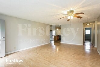 10100 E 63rd St in Indianapolis, IN - Building Photo - Building Photo