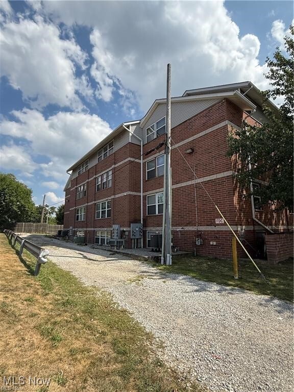 property at 409 Brown St