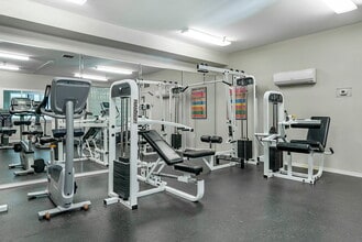 Castle Creek in Newcastle, WA - Foto de edificio - Building Photo