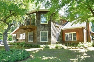 2071 Dewey Rd in Ashtabula, OH - Building Photo - Building Photo