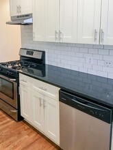 849 W Cornelia Ave, Unit 855-1W in Chicago, IL - Foto de edificio - Building Photo