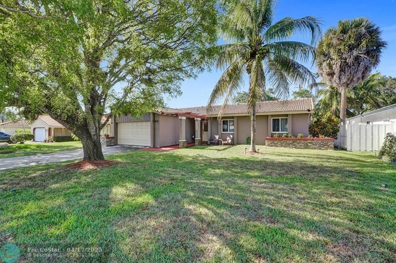 9231 NW 17th St in Coral Springs, FL - Building Photo