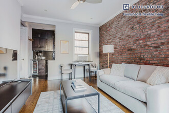 290 W 12th St in New York, NY - Building Photo - Building Photo