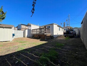 1531 Luxton St in Seaside, CA - Building Photo - Building Photo