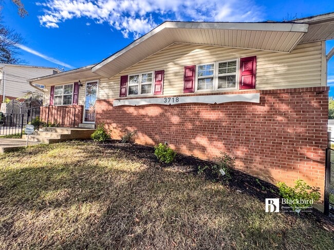 property at 3718 Dianna Rd