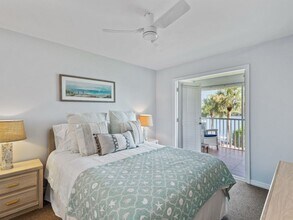 1175 Mainsail Dr in Naples, FL - Building Photo - Building Photo
