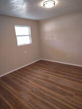 602 S Woody Dr in Roswell, NM - Building Photo - Building Photo
