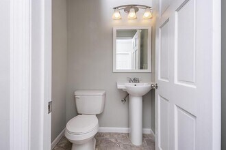 338 Saratoga St in Cohoes, NY - Building Photo - Building Photo