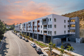 Pakeva in San Diego, CA - Building Photo - Building Photo