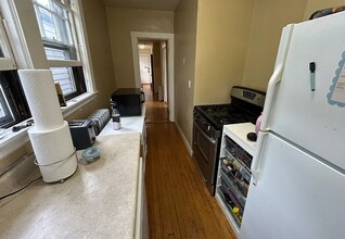 194 Norfolk St, Unit 8 in Cambridge, MA - Building Photo - Building Photo